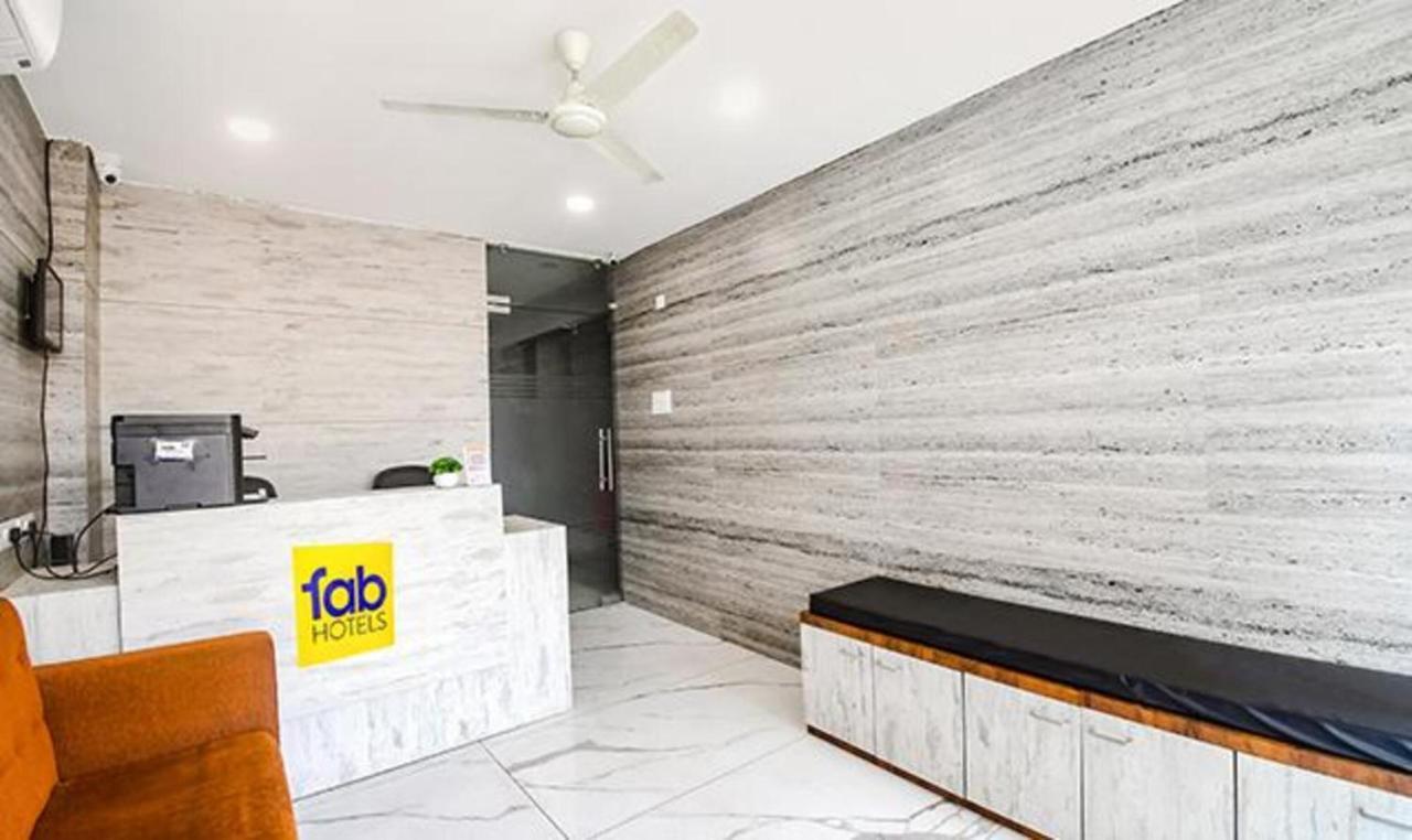 Fabhotel Dak Plaza - Nr Axis Mall Калькутта Экстерьер фото